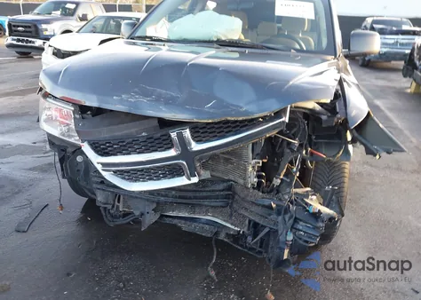 2015 Dodge Journey Sxt z USA, uszkodzony, nr VIN 3C4PDCBG5FT605089